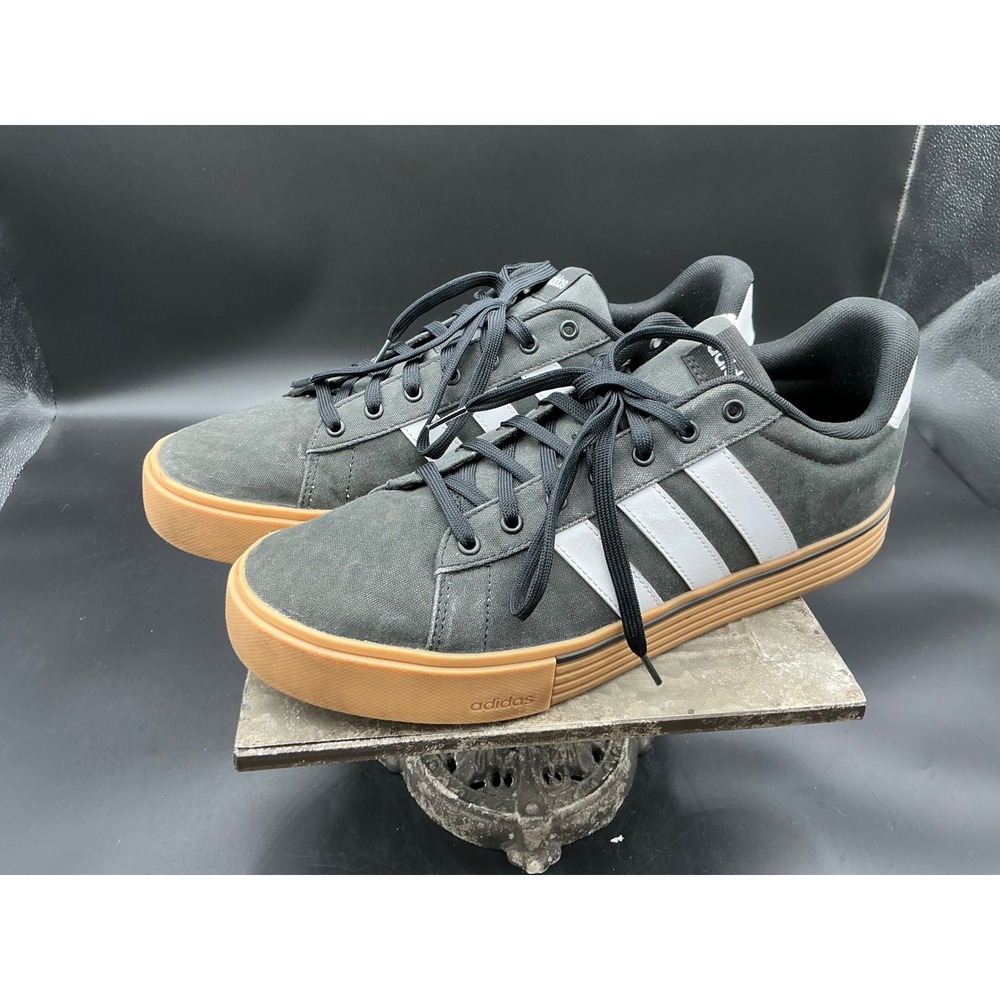 Adidas Mens Daily 4.0 Mens Sz 13 Grey Gray White Gum Sole Skate Sneakers IF4492